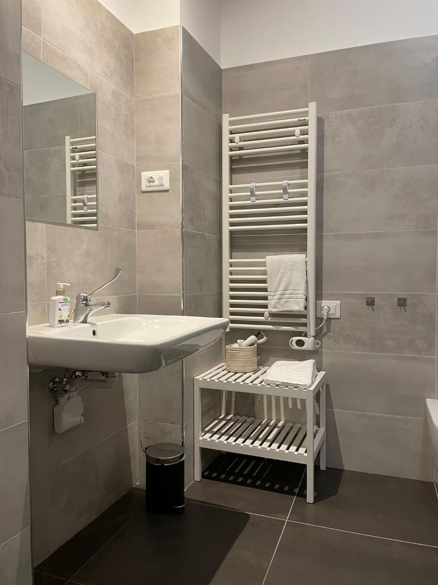Aloe Comfort Rooms Пескара Экстерьер фото